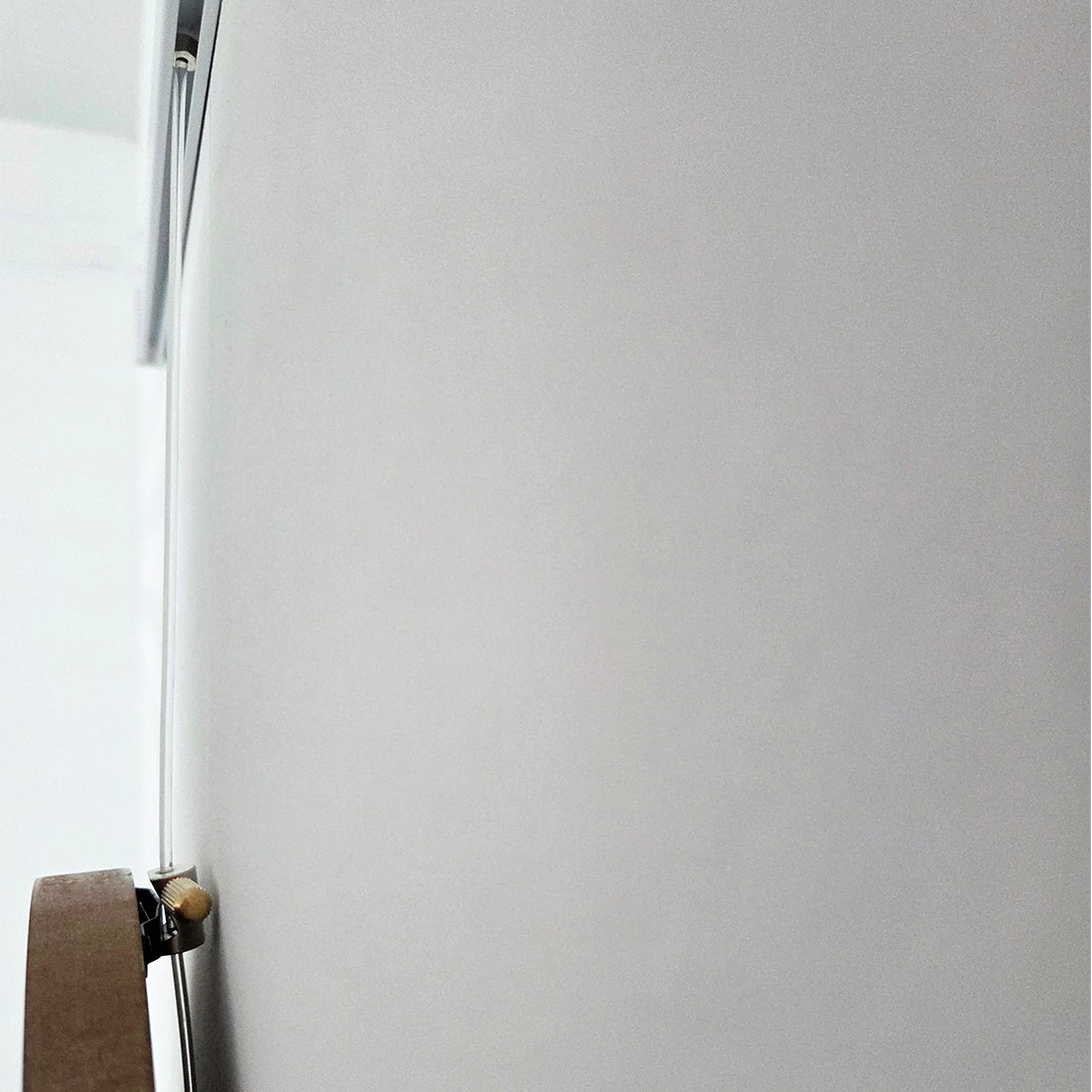 rond messing haak aan spiegel