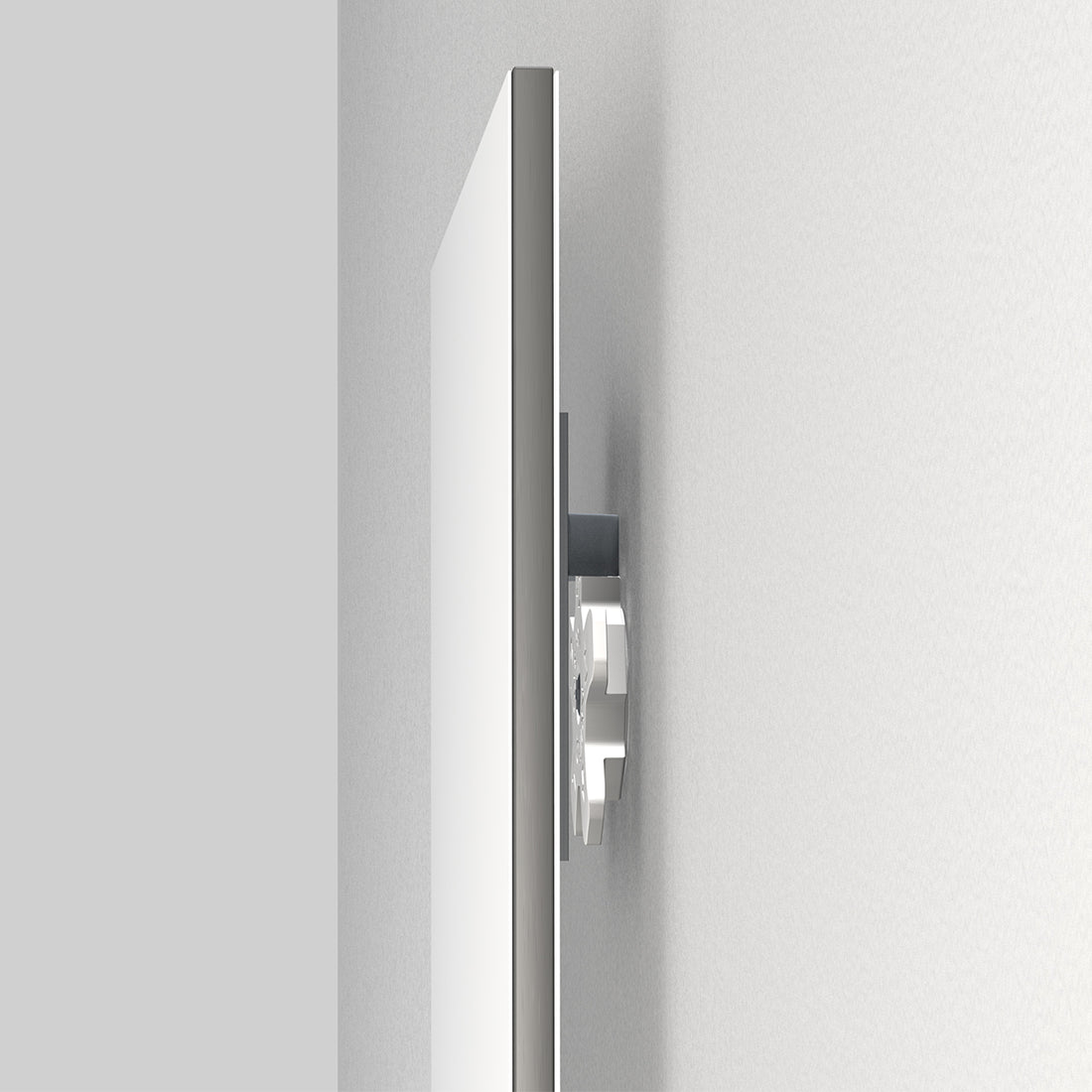 Dibond tuner aan wand opgehangen