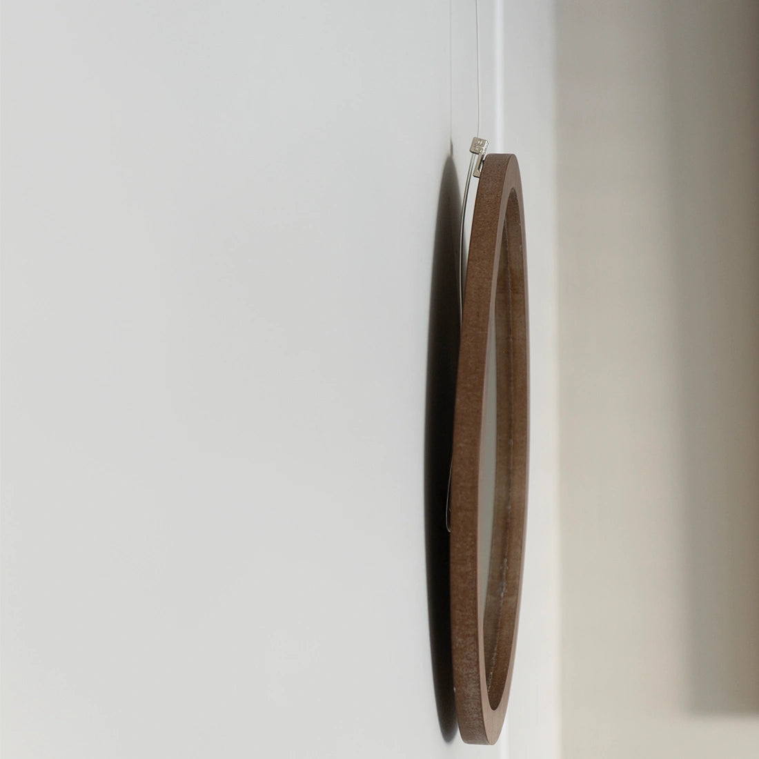 Spiegel ophangen aan mini haak