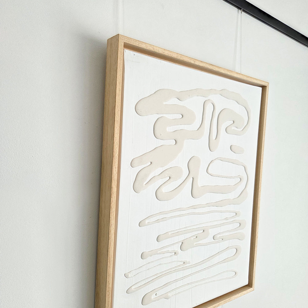 Newly Ophanghaak H100 20 kg lijst opgehangen aan muur