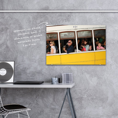 Artiteq en Newly H300 ophangset voor ophangen van dibond