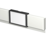 Detail foto me clip aan info rail wit