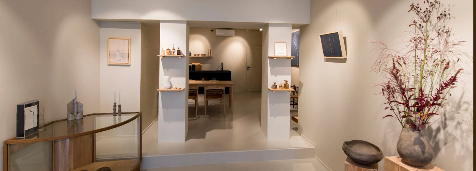 Galleria pop-up con attenzione all'artigianato