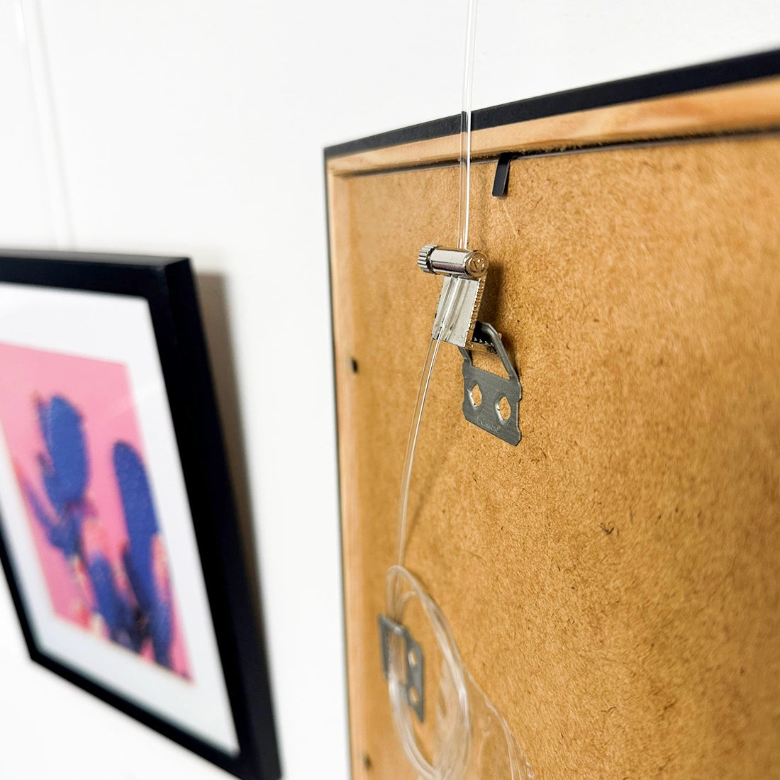 Artiteq Ophanghaak Alu 10 kg achteraanzicht detail achterkant lijst