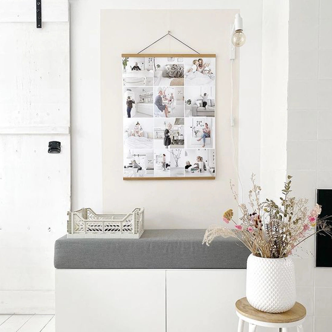 Artiteq Ophanghaak Mini Haak aan poster in woonkamer