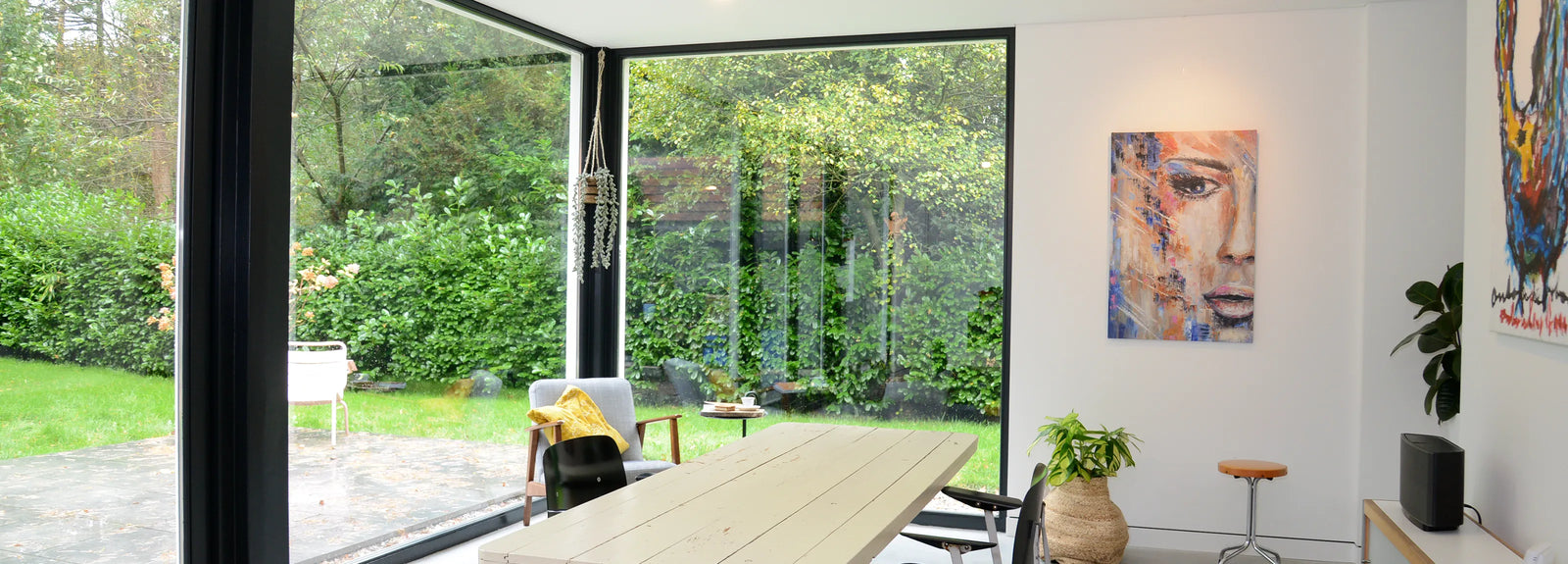 Uno sguardo a un pezzo di architettura d'interni